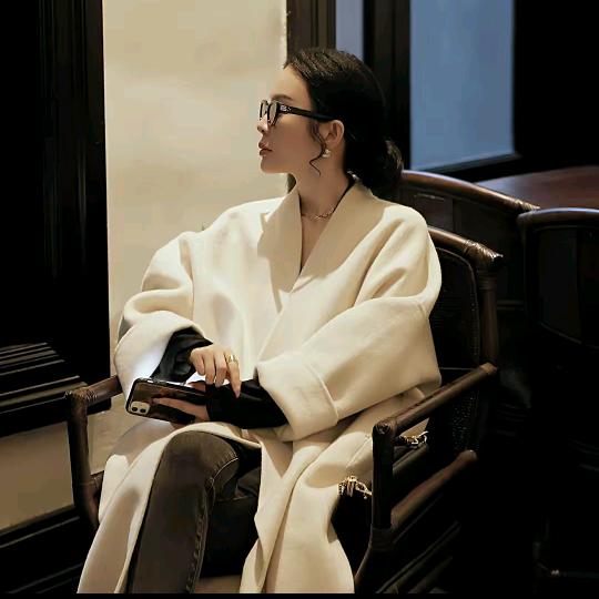 潘依绣（冬日穿搭）