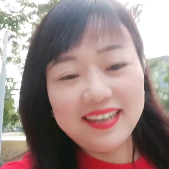 焰梦佳