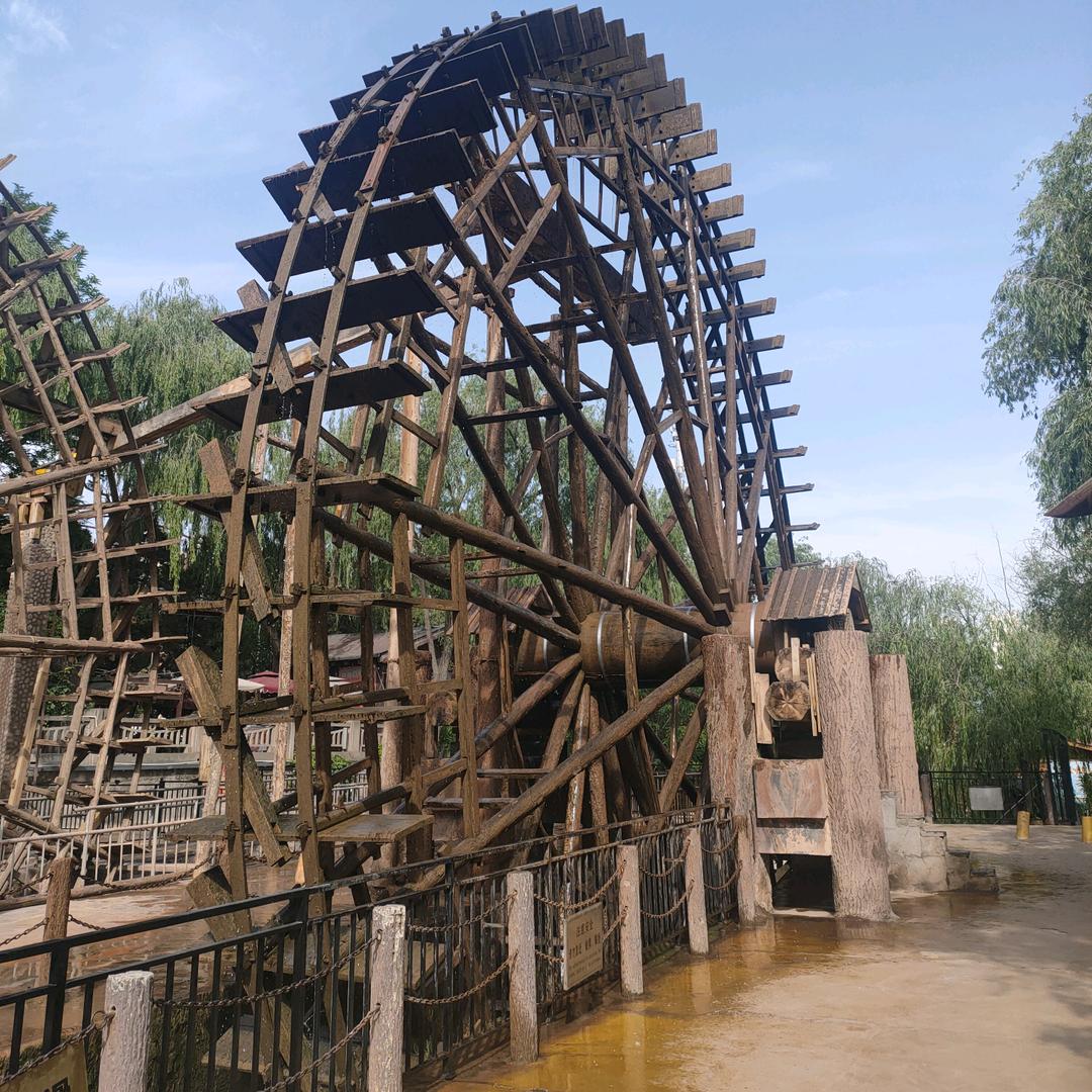 ∽半城繁华 ∽ 半城愔∽