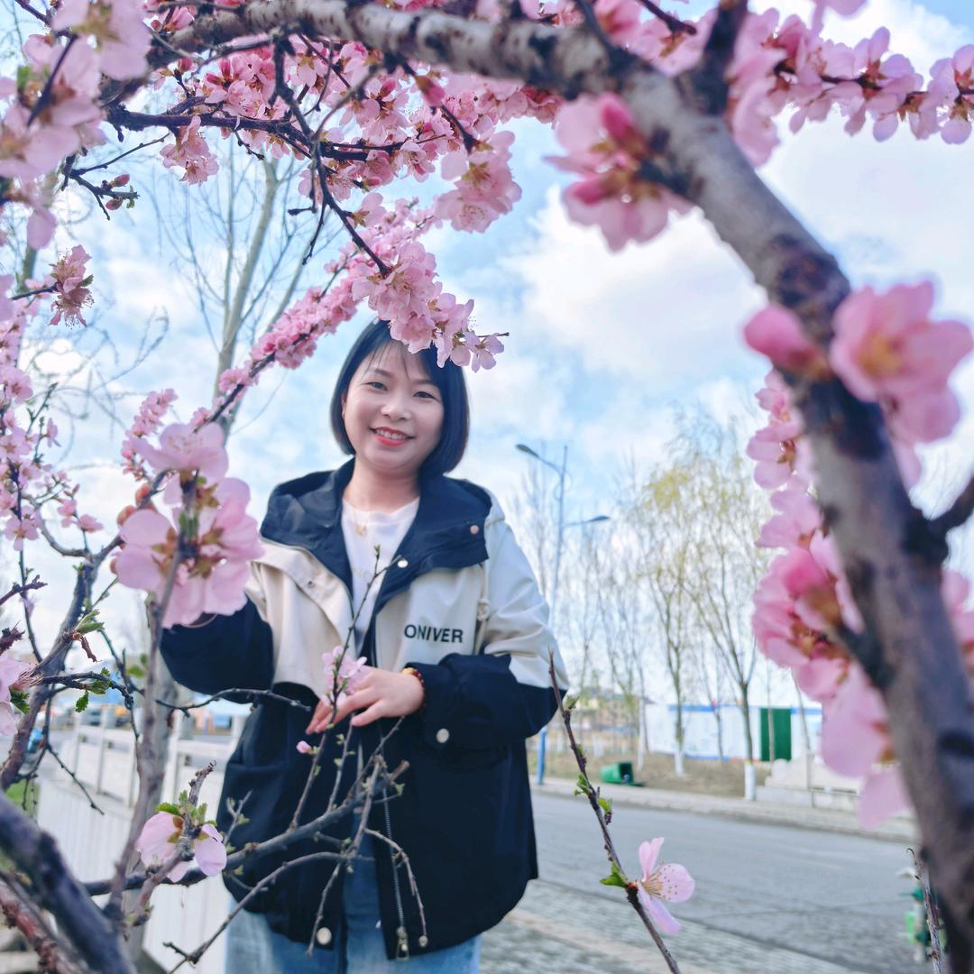 伊宁市解放西路地下街销售经理