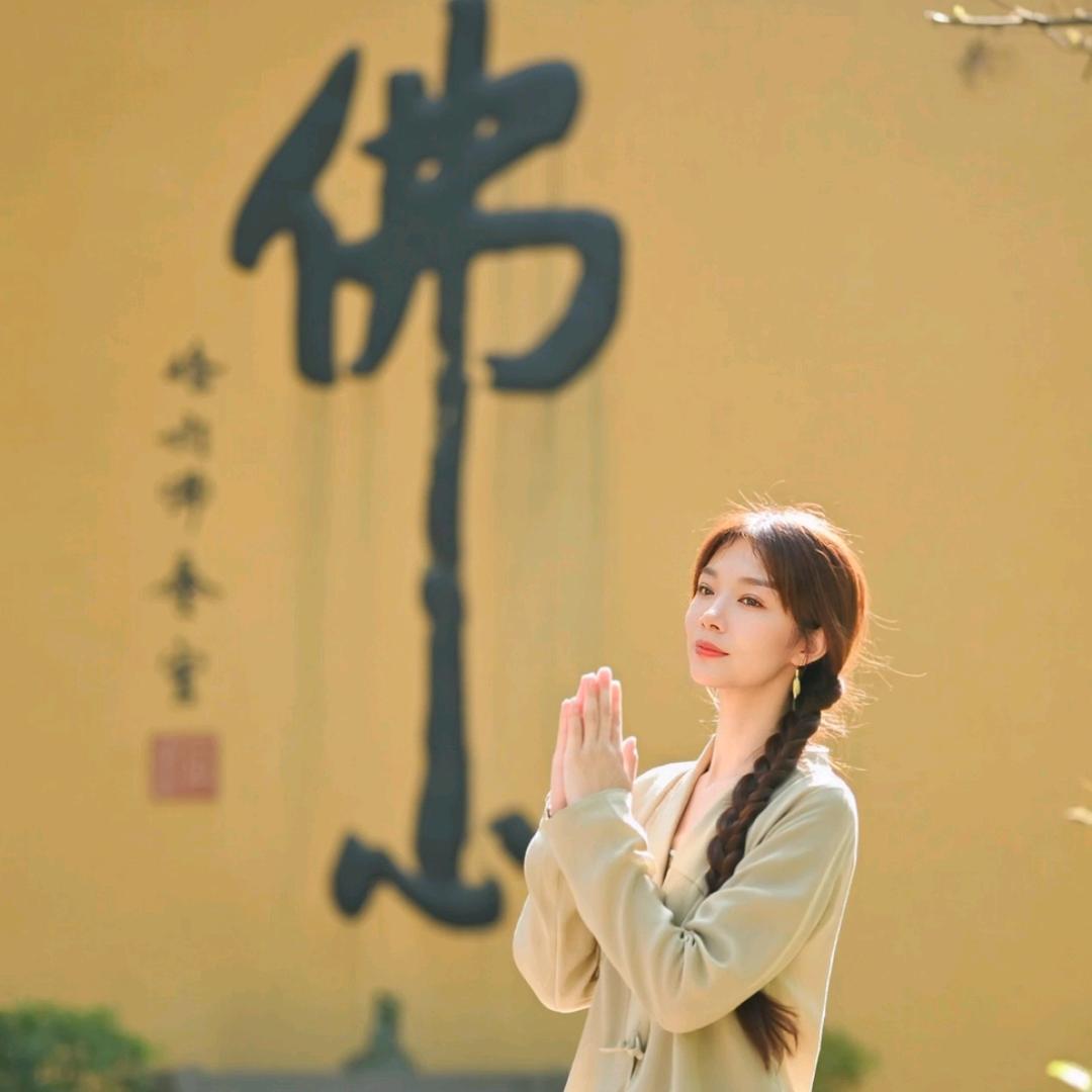 女王的傲骨
