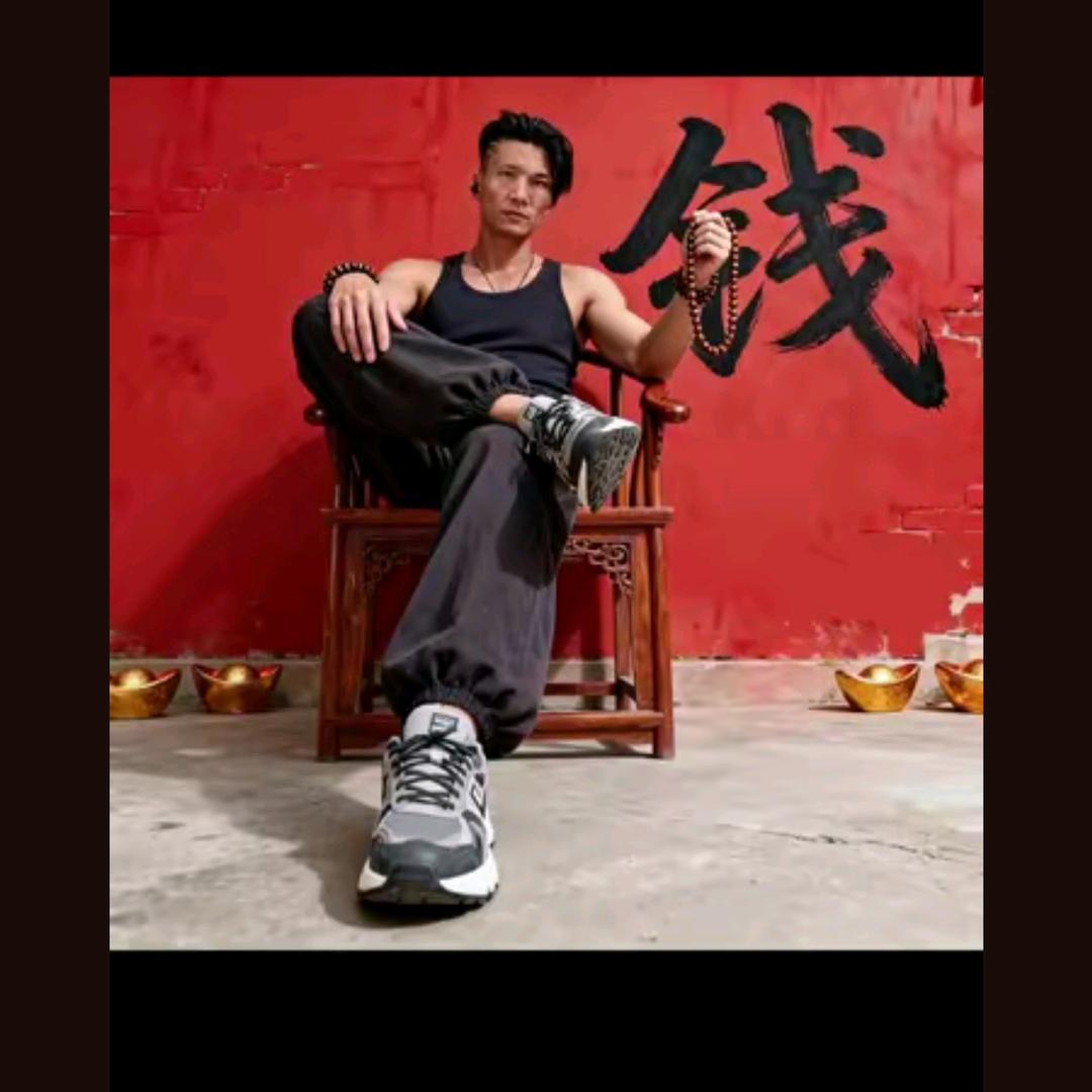 ℋღ᭄🙋‍♂️冷少👫