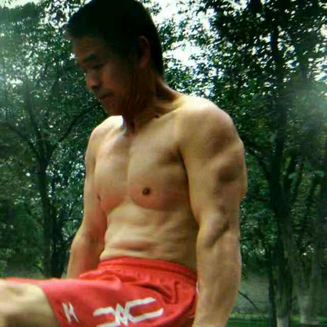 愚人撸杠
