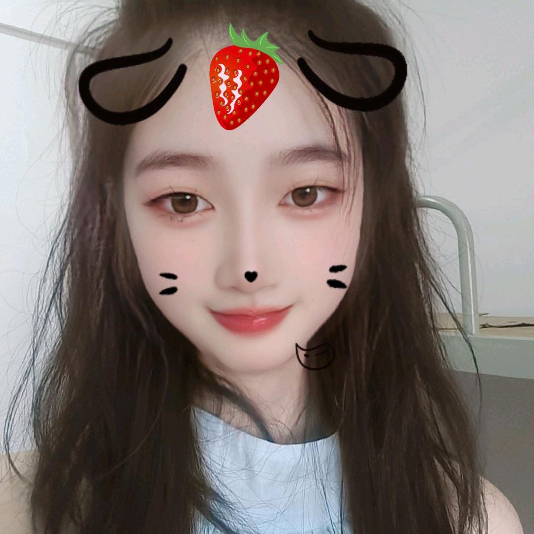努力拼博的小汪✌︎' ֊'