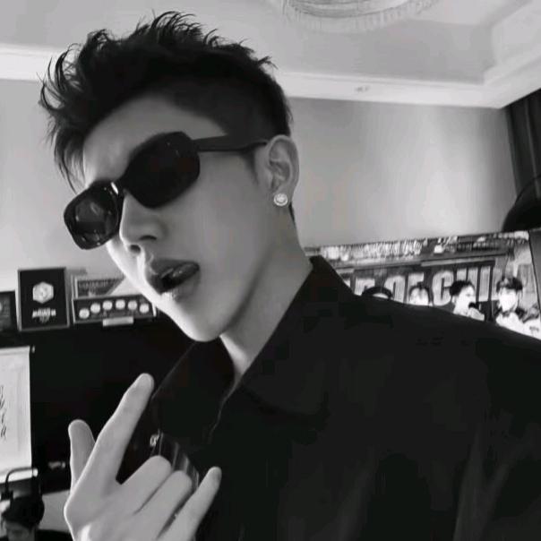 云