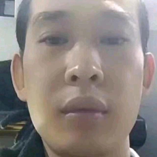 阿陈: