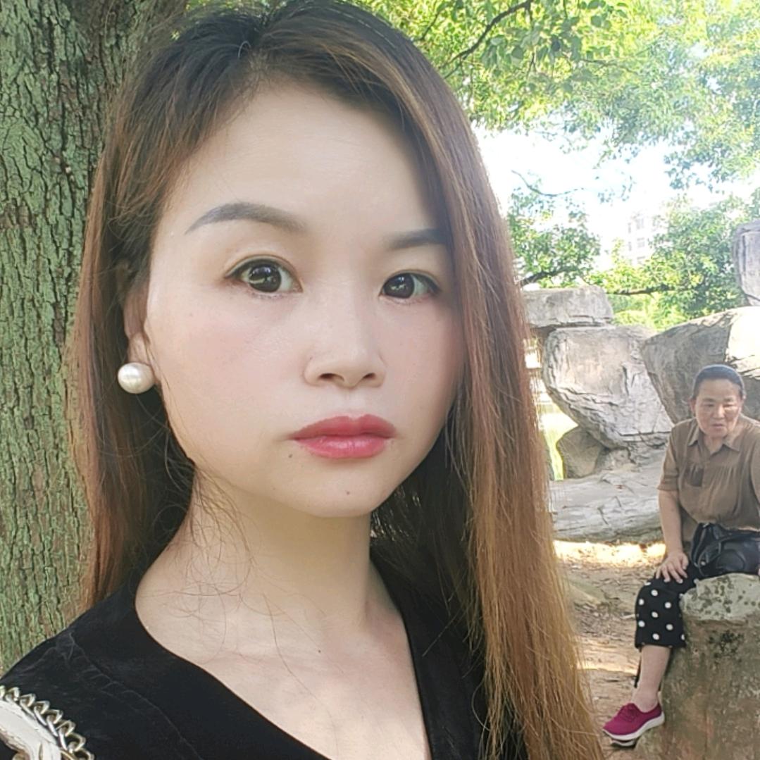 听着悲伤的歌