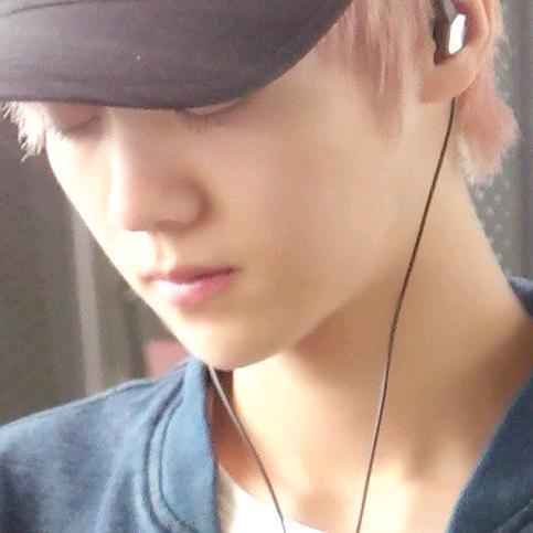 小晗猫猫头_ （ 和鹿晗过七夕版