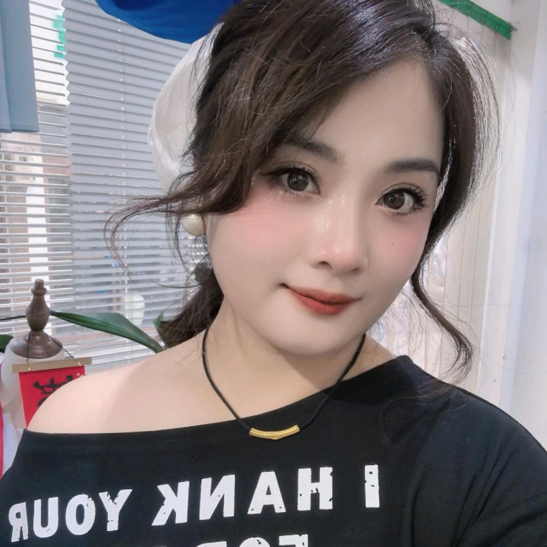 姗姗数码店