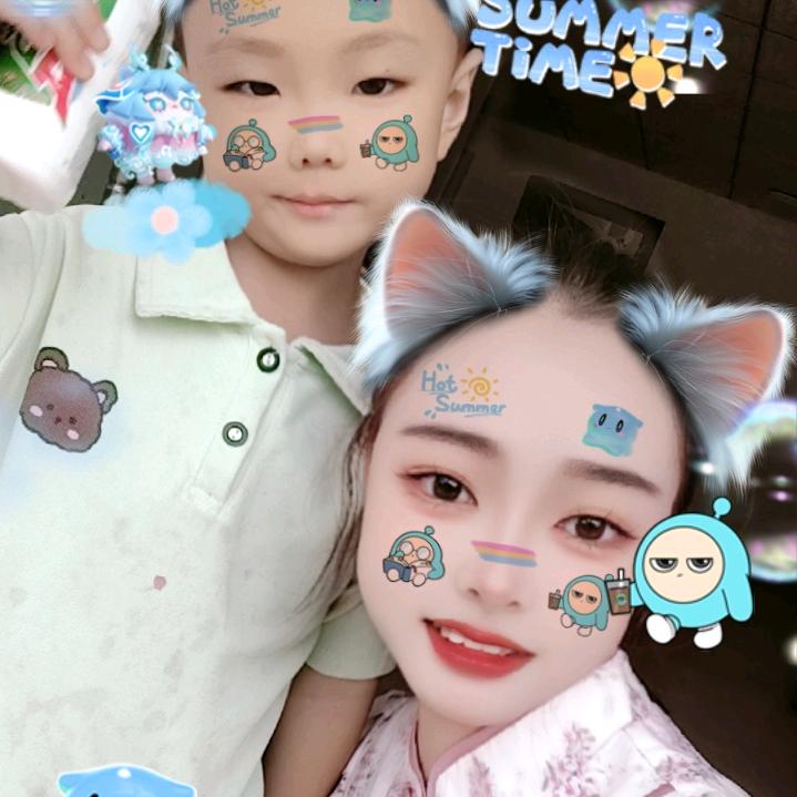 扬蕊萱