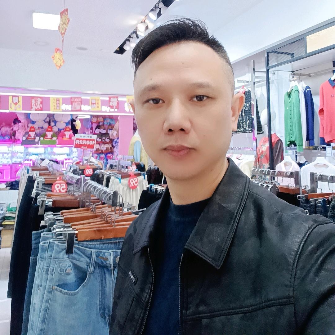 九桂星选服饰工厂店