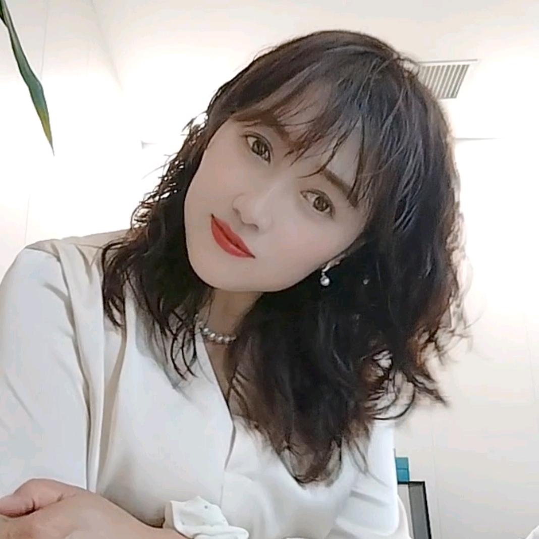 贾颖