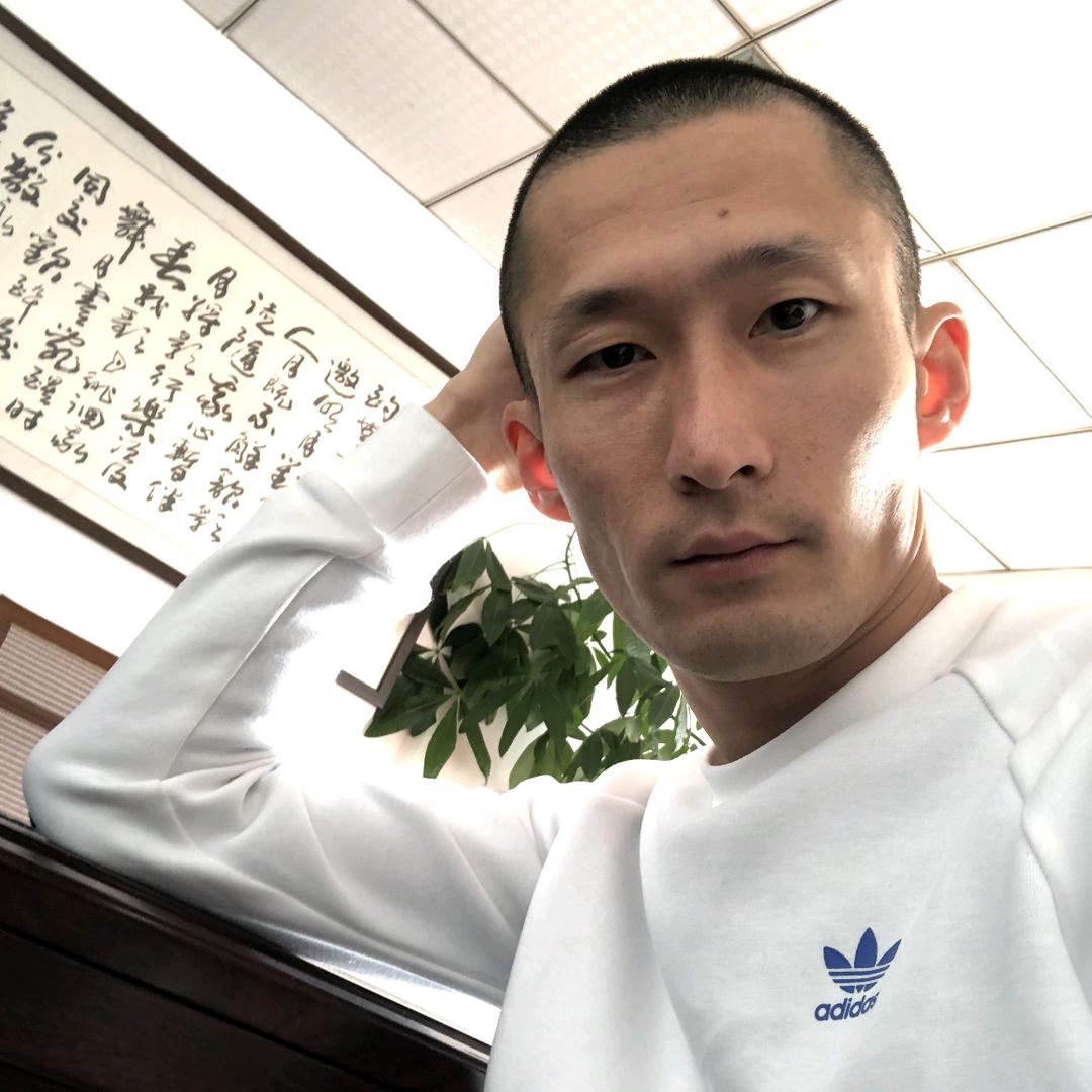 👂东陈