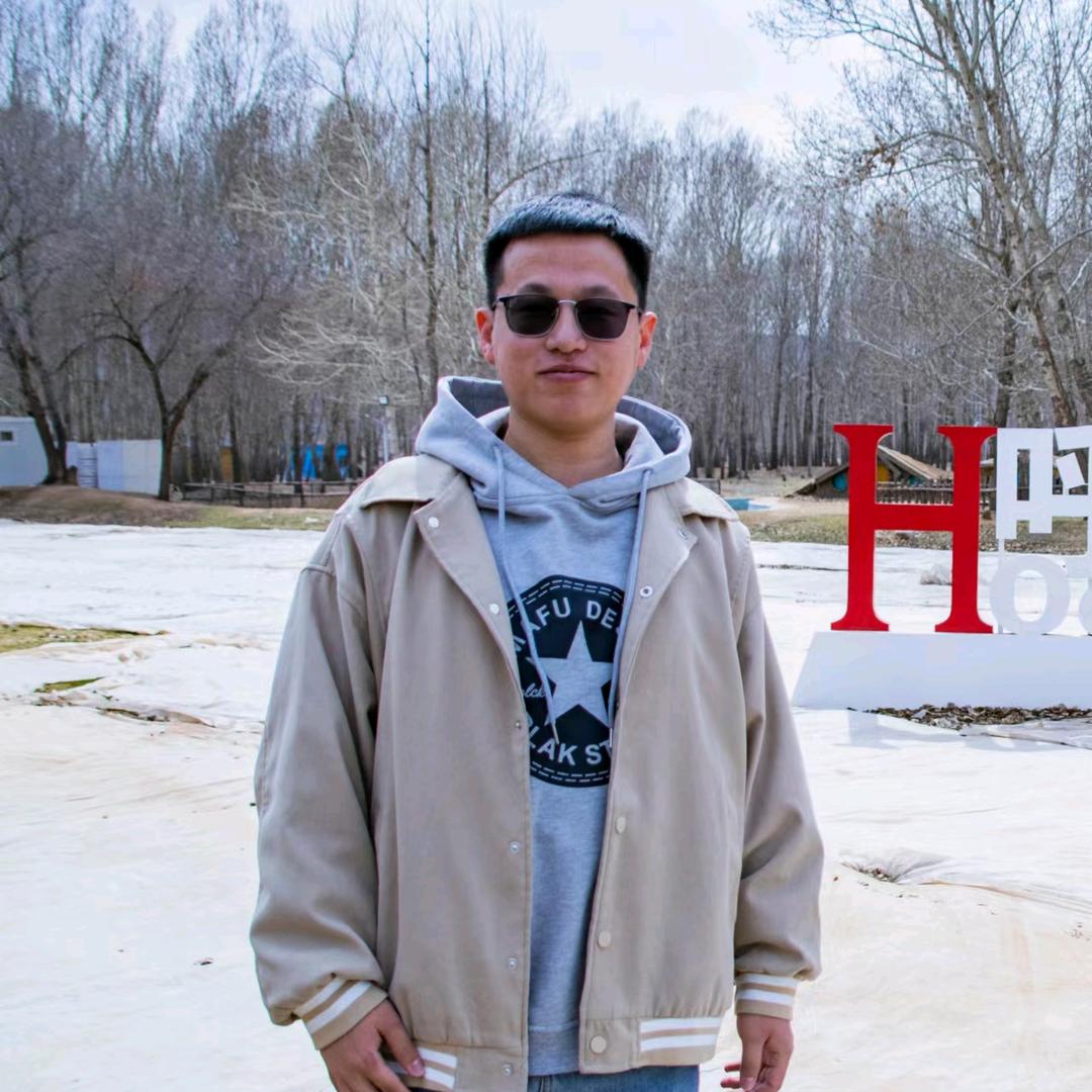 是小张耶耶.