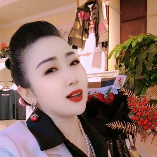 六安裕安区红衣坊时尚服装店