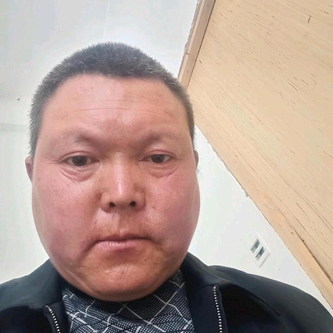 八大金刚，在晚上好8点半开播