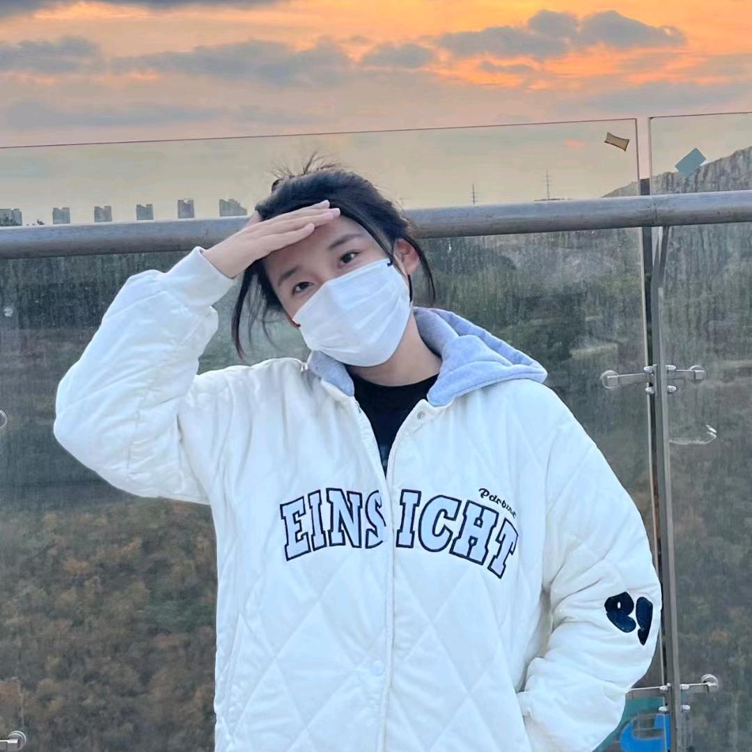 铅球小旋风📷
