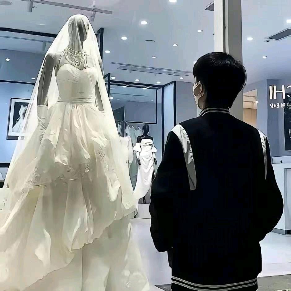 我不看  月亮