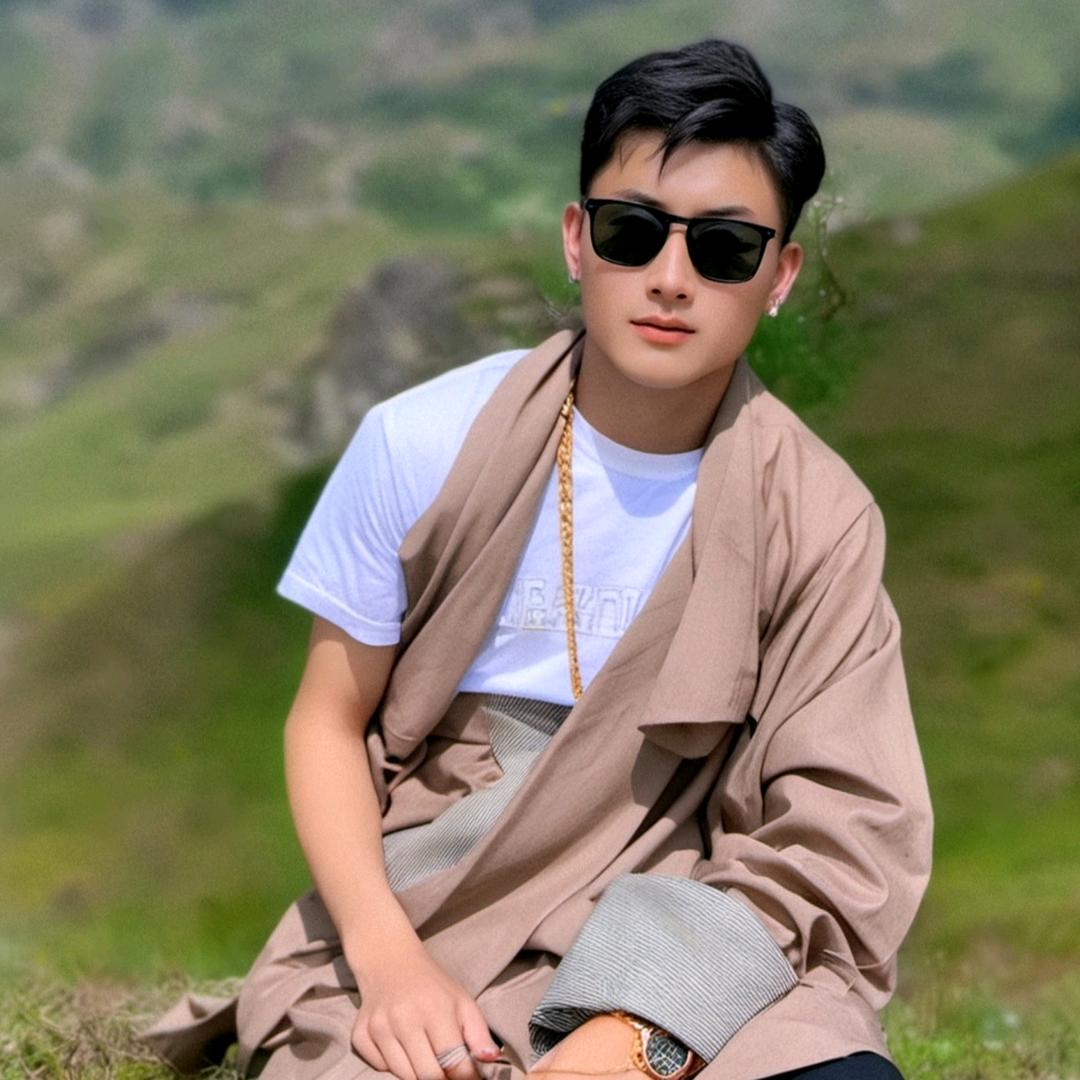 藏族男孩🍀扎西顿珠🐴