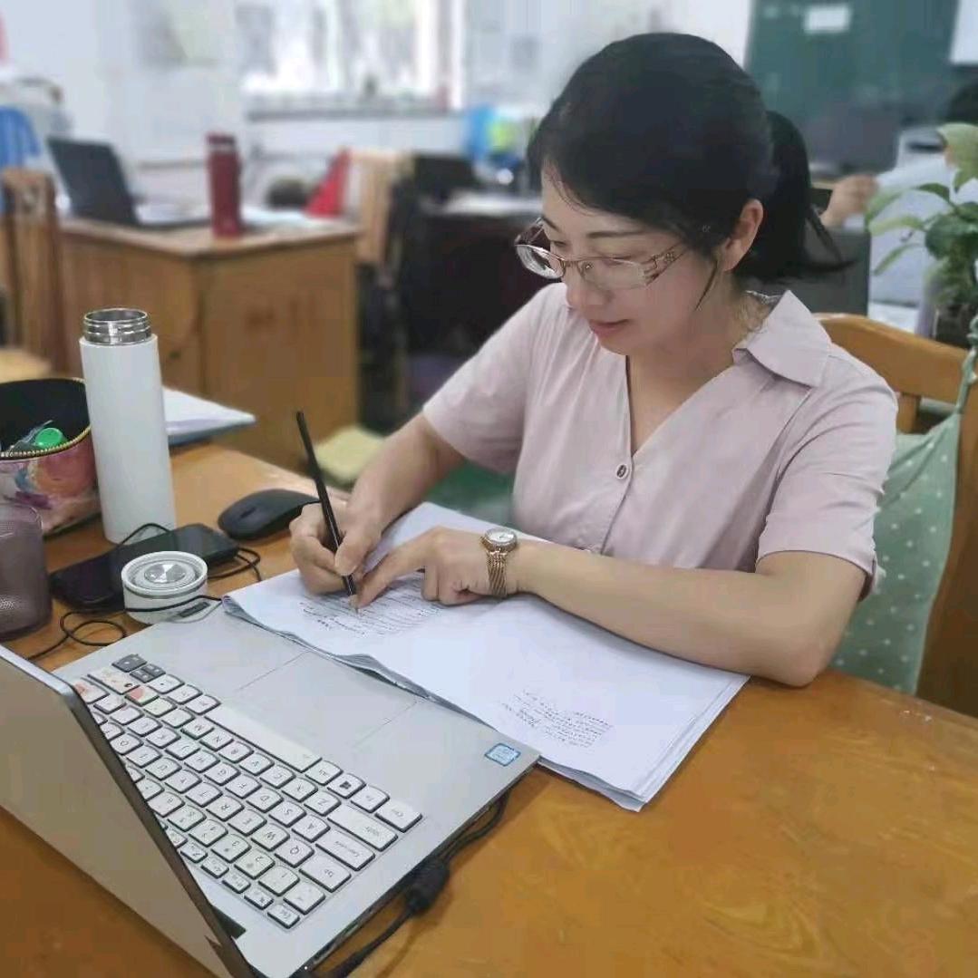 初中英语老师
