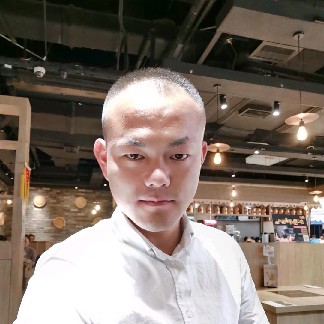 捌零后老李追剧