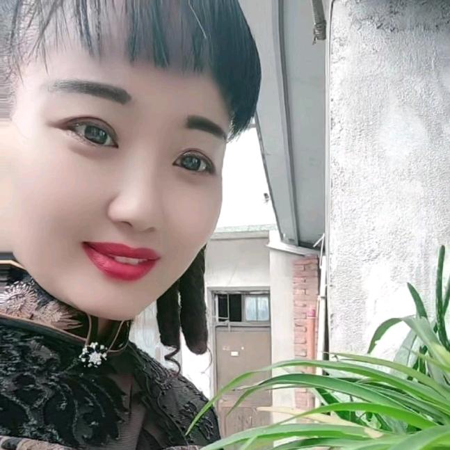 💐笑而不语💐