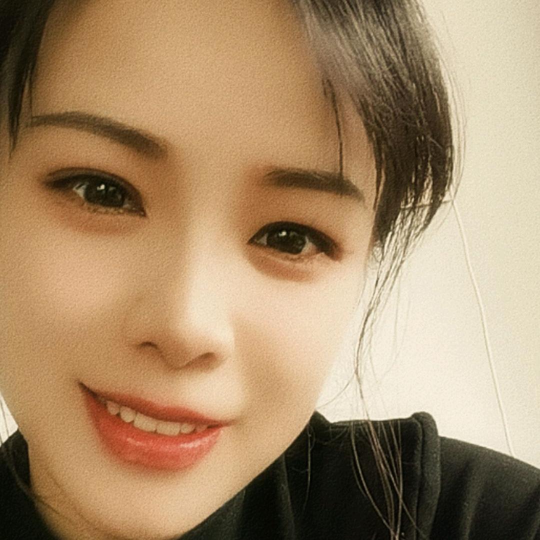 靖江印象城陆盈盈