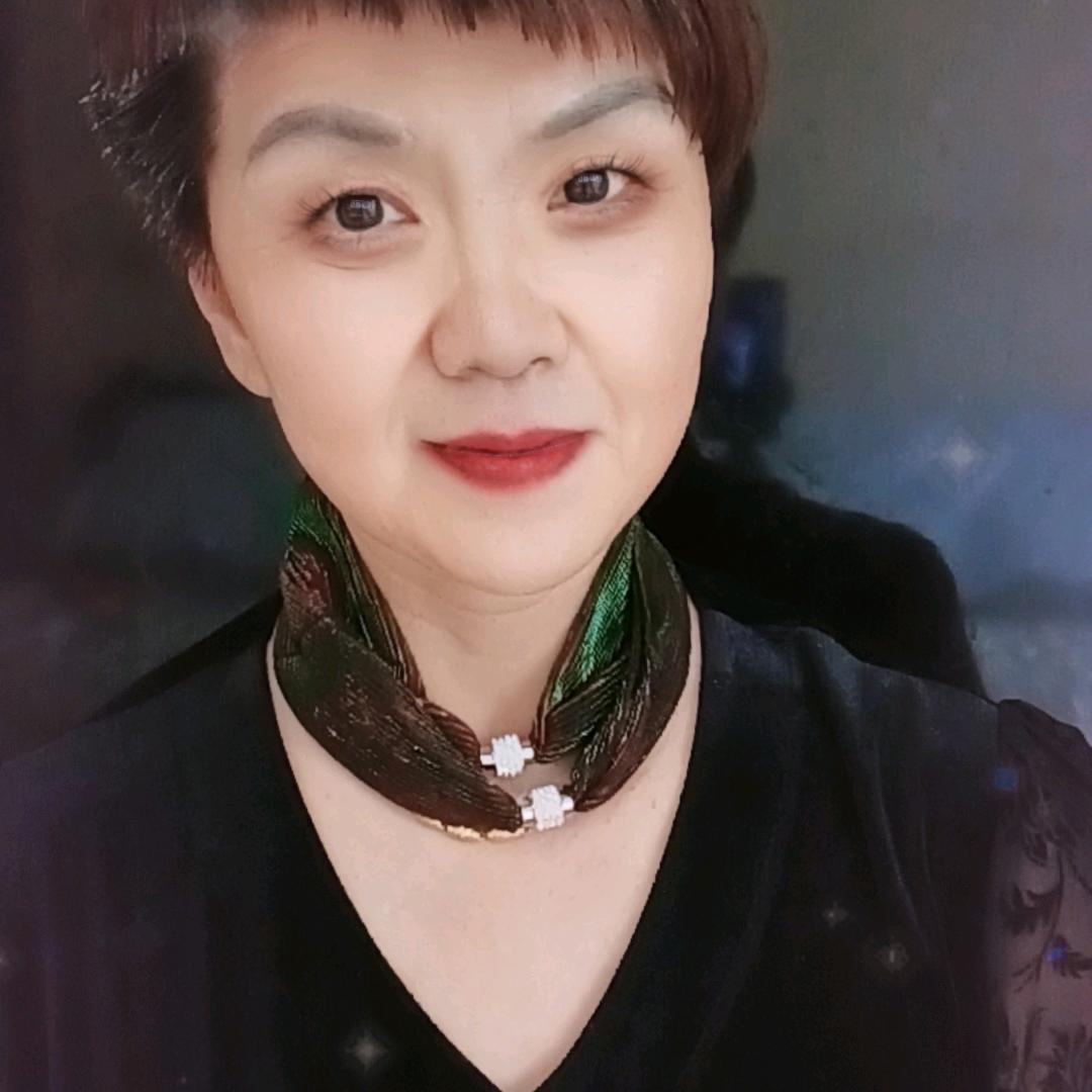 杜鹃花戴姐。