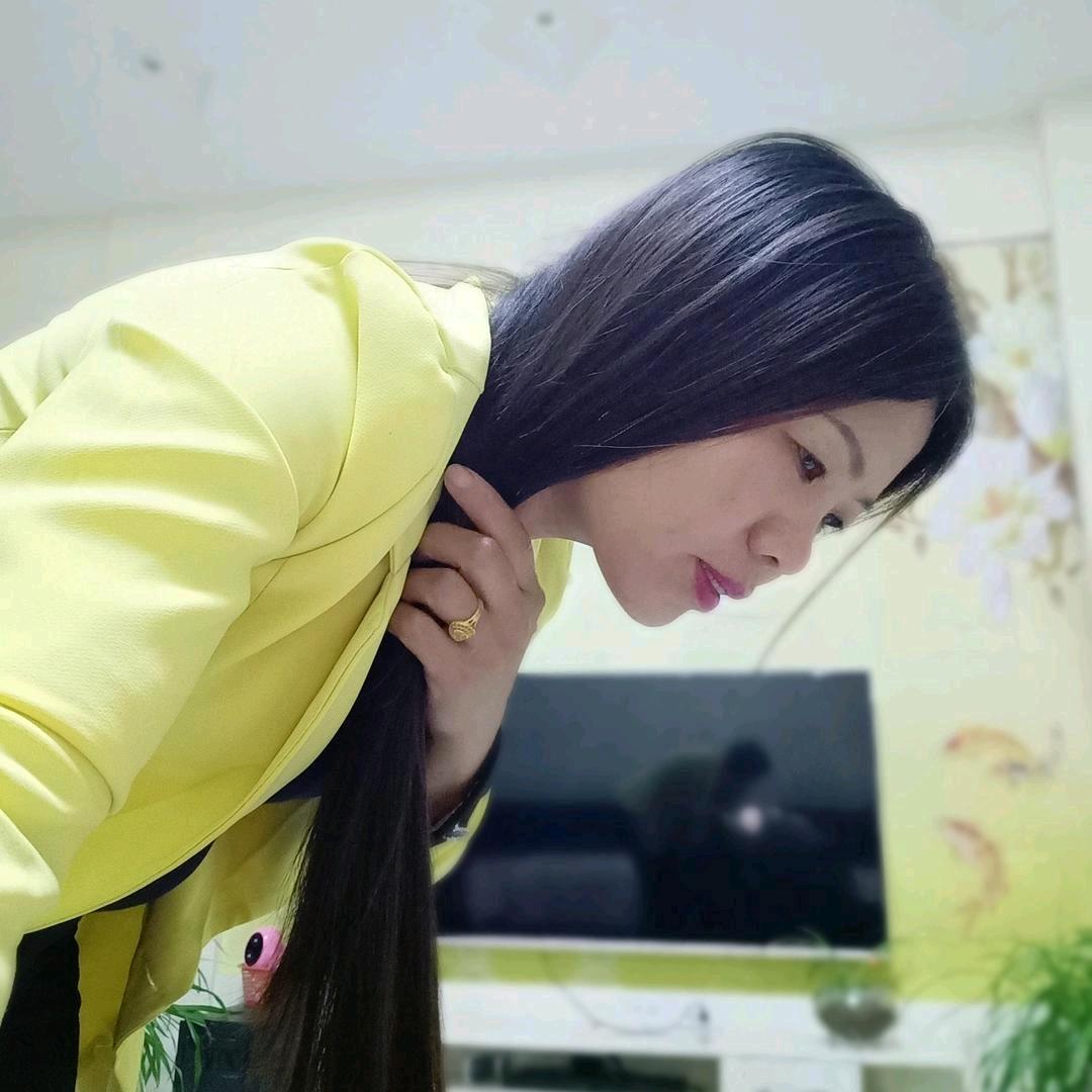 玫瑰带刺 情花有毒