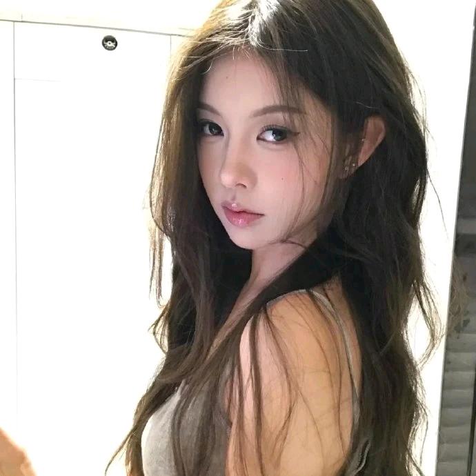 冷鸢