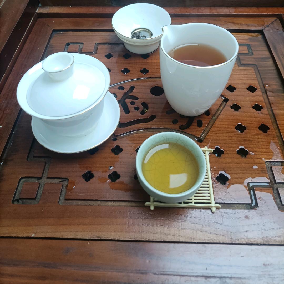 尘唉