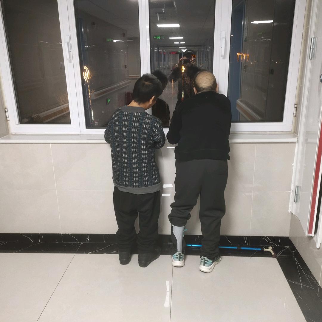 八点前的郭子（已成年）