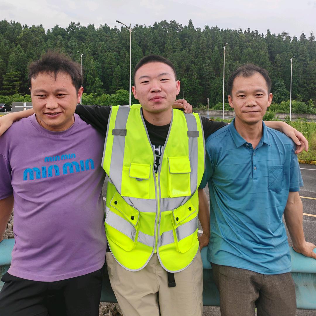 贵阳驾校咨询中心—郑教