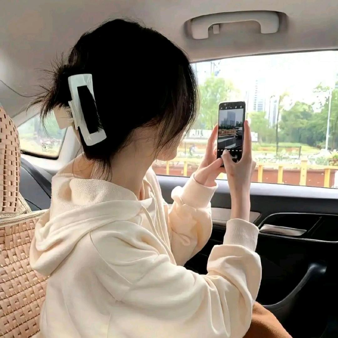 蜜桃苏打水