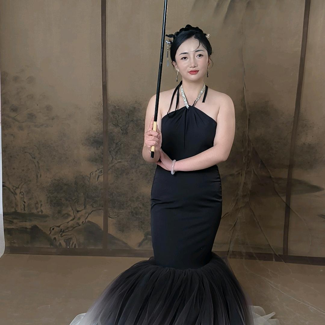 玲玲-