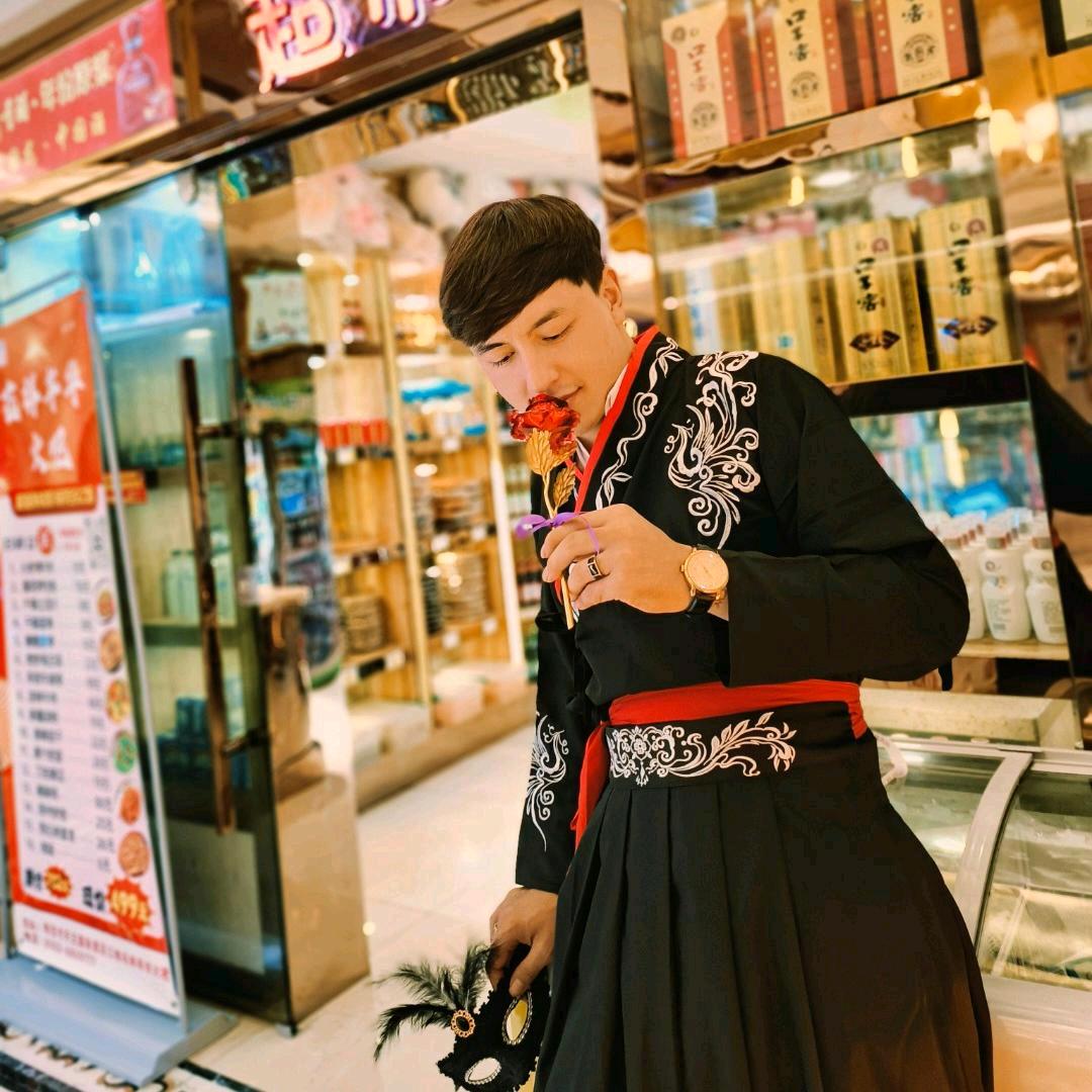 新疆小飞哥