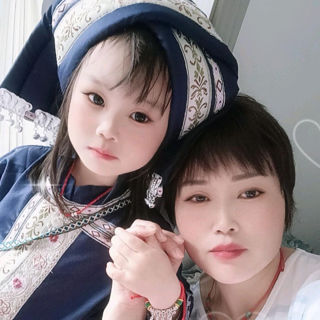 笑看红颜。
