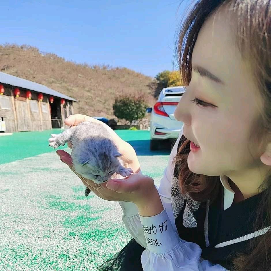 小欣热卤麻辣羊头麻辣羊蹄子