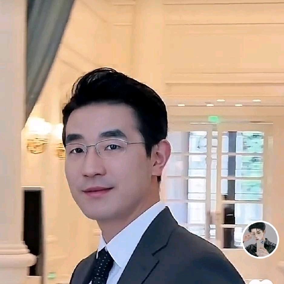 人见人爱潇洒哥🐂总