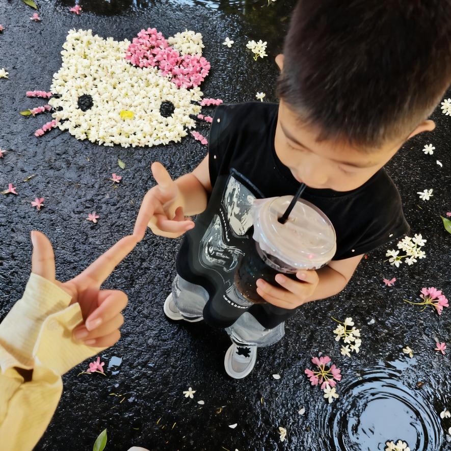 星际之蛙一直摸你肚子