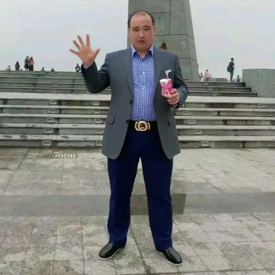 干饭人艾明明