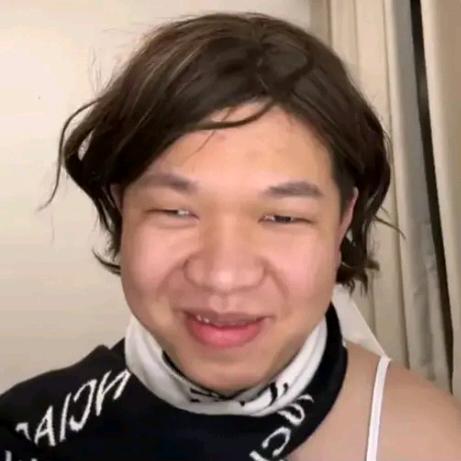 丹尼的黄臭裤衩