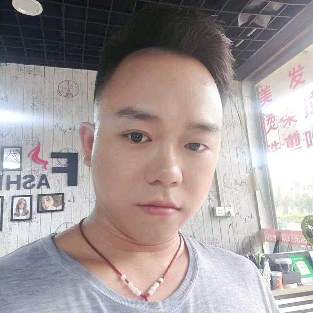 我是广东粤菜团队。承包