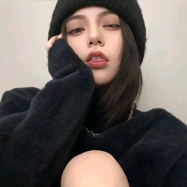 尹、