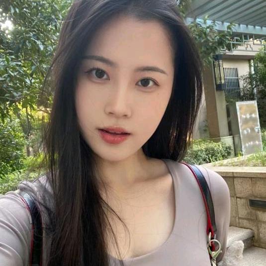 许妮爱吃西瓜