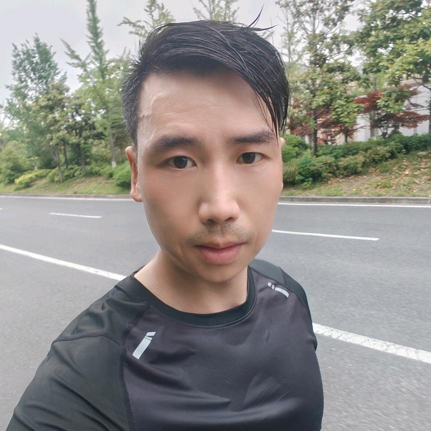 蛋哥🏃🏻‍♂️快跑