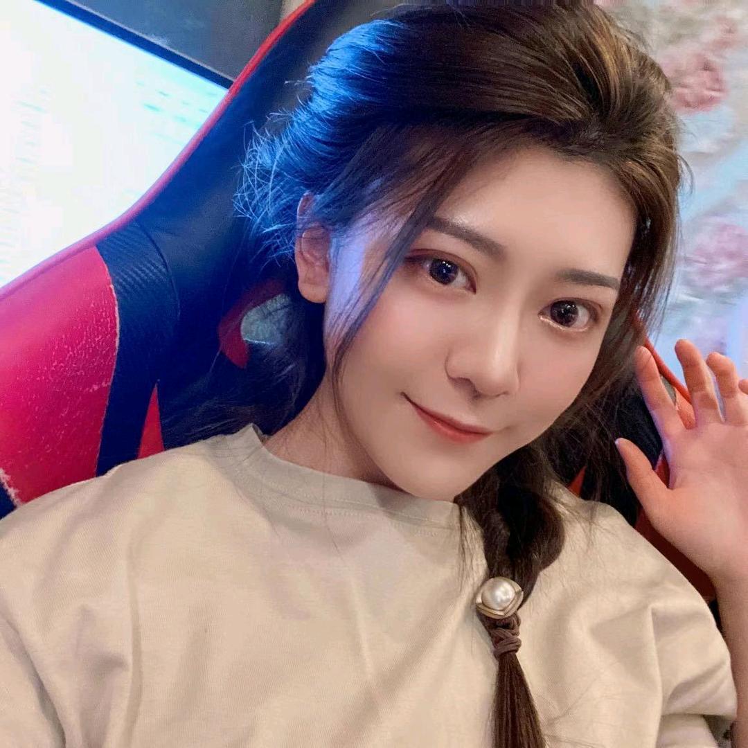 静小默