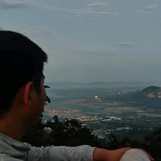 刘陆六