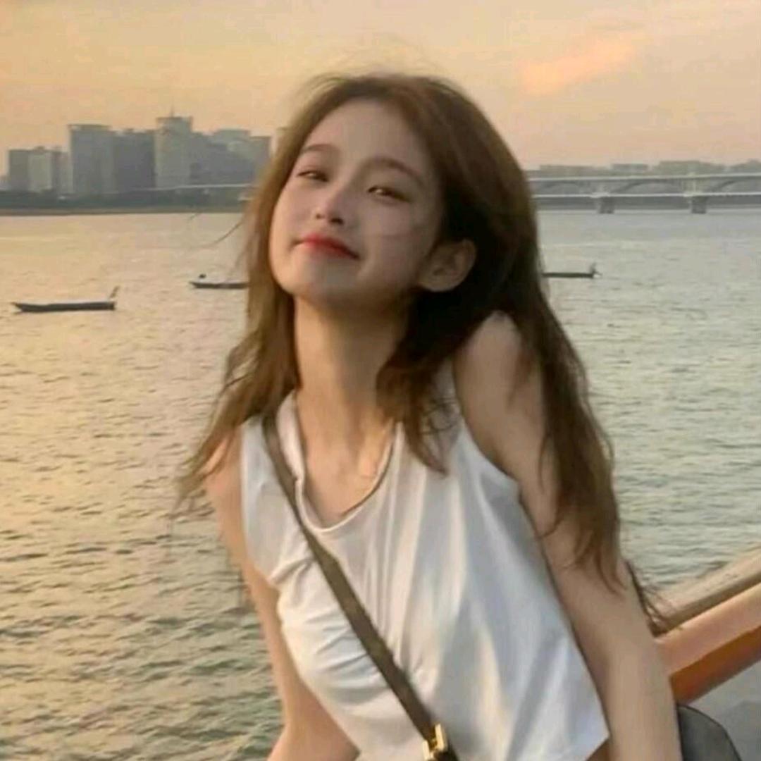 芷芷.