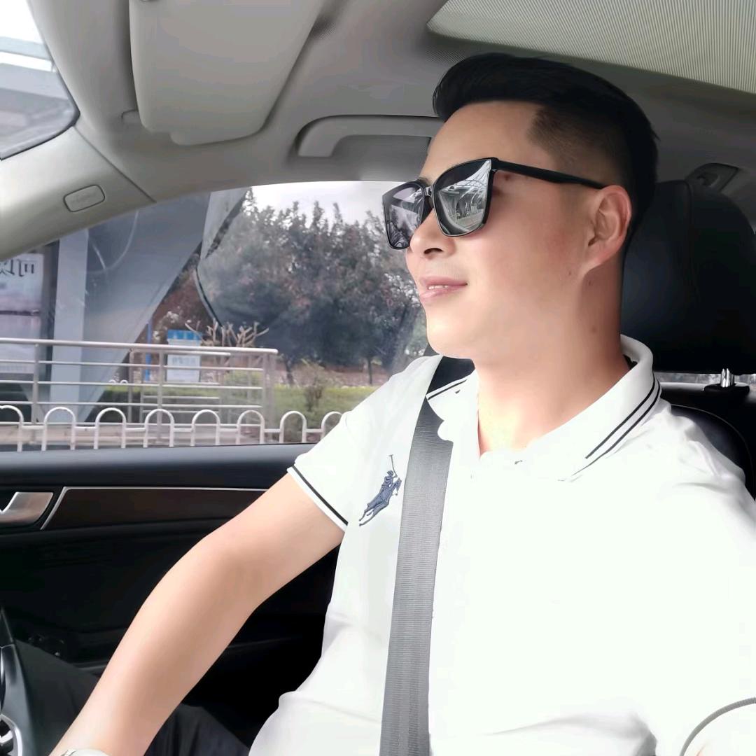 镇雄第一帅军哥（短剧拍摄中做人不要白眼狼